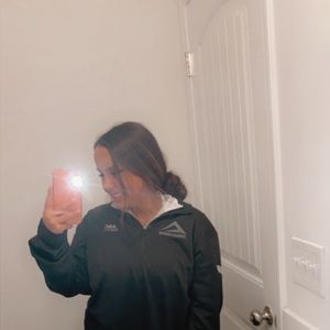 Meet your Posher, Courtney